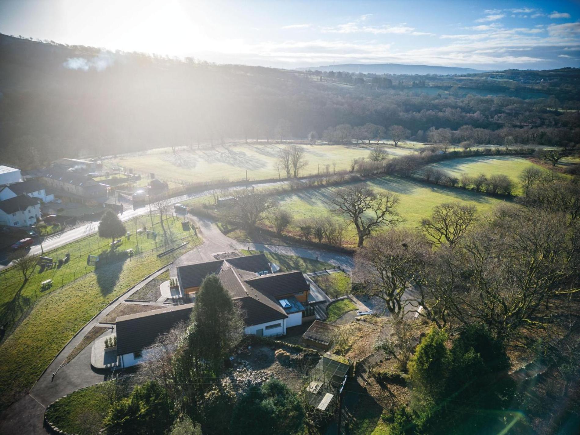 Suite 3 - Sleeping Giant Hotel - Pen Y Cae Inn Brecon Exteriér fotografie